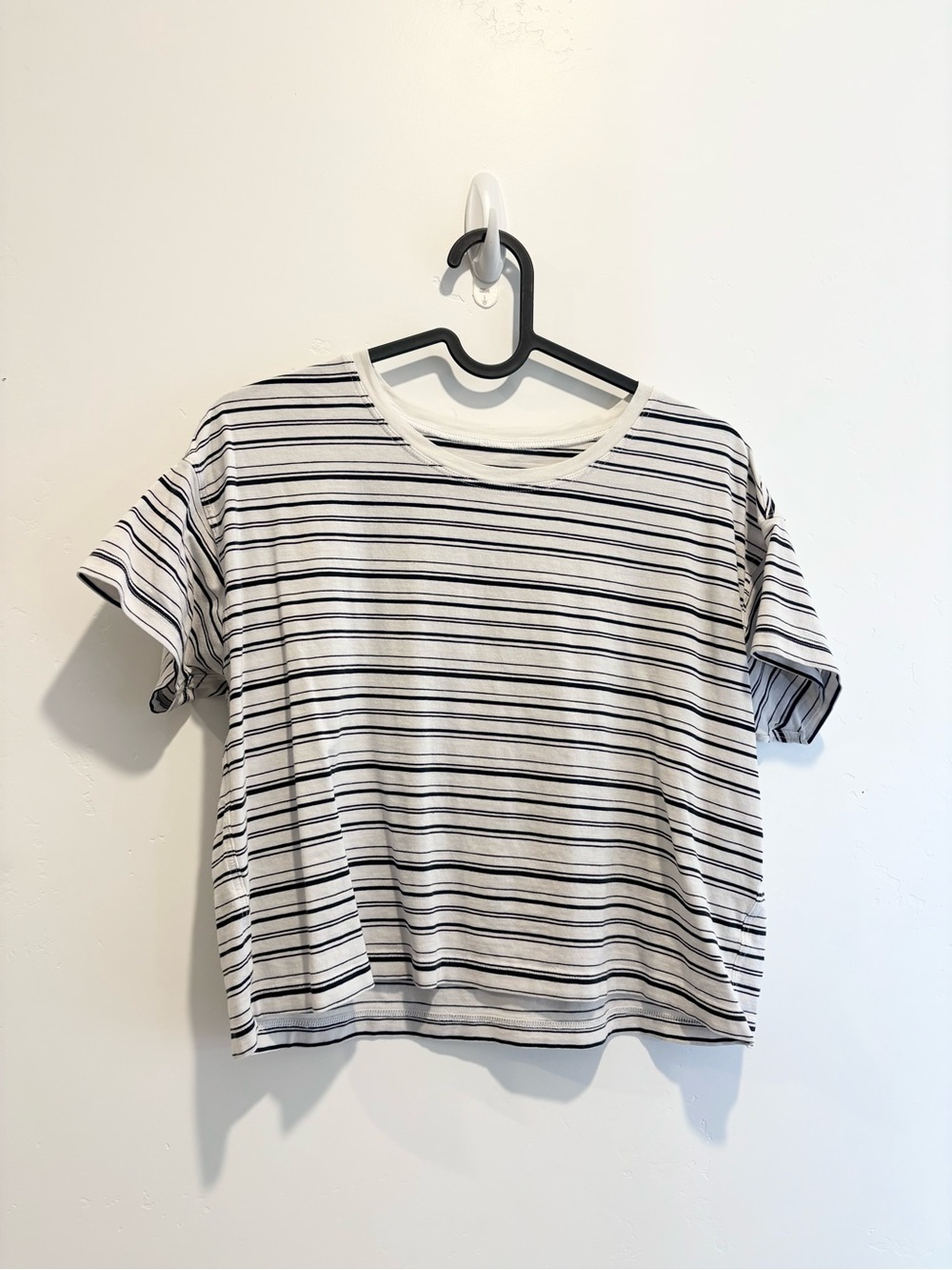 LULULEMON Striped Short-Sleeve Boxy Tee - White and Black